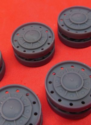 1/35  Wheels for KV, Stamp with inner amortization, July-August 1940  (35014)