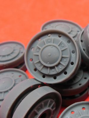 1/35  Wheels for KV, Stamp with inner amortization,  August 1940-June 1941  (35016)