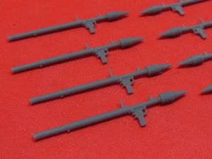 1/35 RPG-2 Rocket Propelled Grenade Launcher  (W35012)