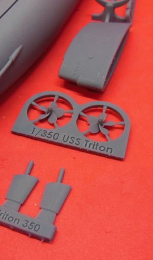 1/350 USS Triton SSN-586 (N350043)