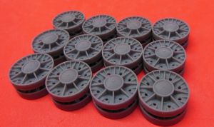 1/35  Wheels for KV, Cast, late 1943  (35024)