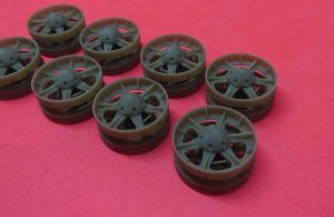 1/35  Idler wheel for KV   (35036)