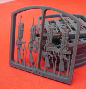1/35 M16A1 assault rifle with M203 grenade launcher (W35035)