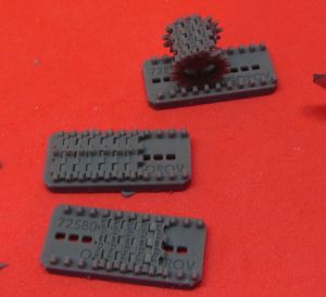 1/72 Tracks for T-72, working (S72580)