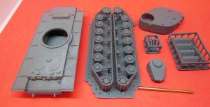 1/72 Soviet Heavy Tank KV-4, Strukov´s proposal (TRV72021)