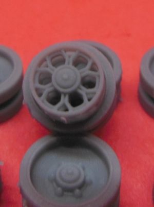 1/72 Wheels for BMP-3, type 2  (72584)
