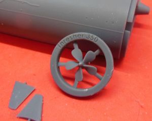 1/350 USS Thresher SSN-593 (N350068)